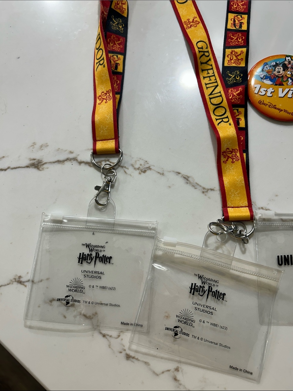 Universal Studios/Disney Lanyard Lot with 1st Visit Button - Picture 2 of 6